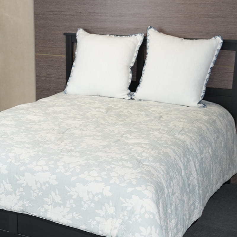 Snáth Daite Jacquard Comforter Set