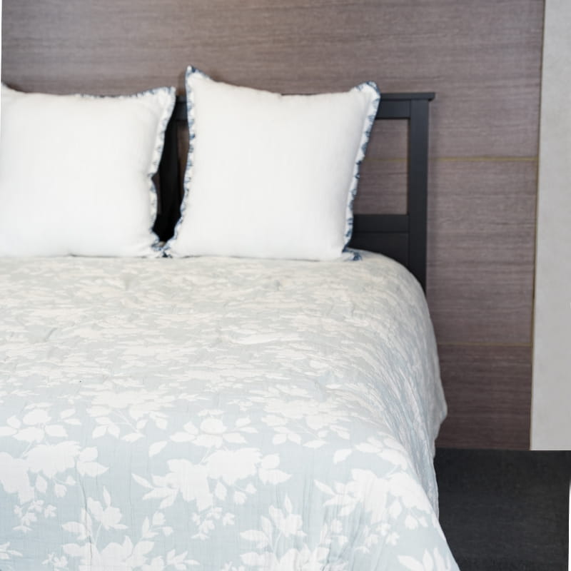 Snáth Daite Jacquard Comforter Set